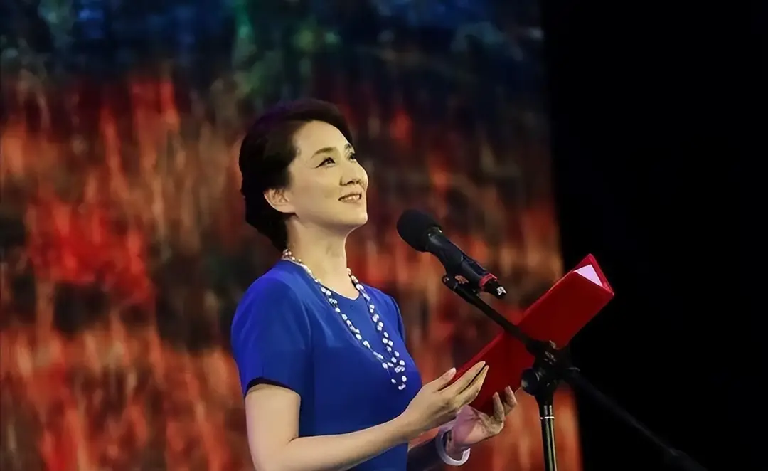 李修平：一婚拒绝生育，二婚嫁大10岁丈夫，62岁没孩子照样幸福！