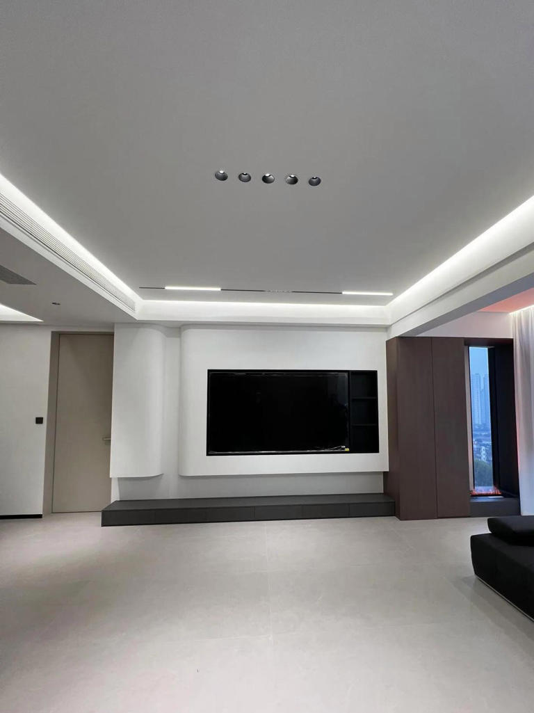 江苏一夫妻晒出了自己142㎡婚房，硬装刚结束就美翻了！