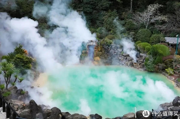 冬日暖心之旅：日本箱根温泉的沉浸式体验