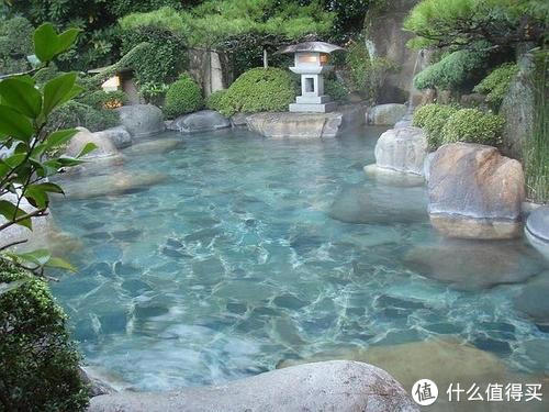 冬日暖心之旅：日本箱根温泉的沉浸式体验