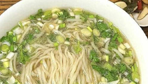提醒：吃面条时，尽量少加“这东西”，很多人都不太在意