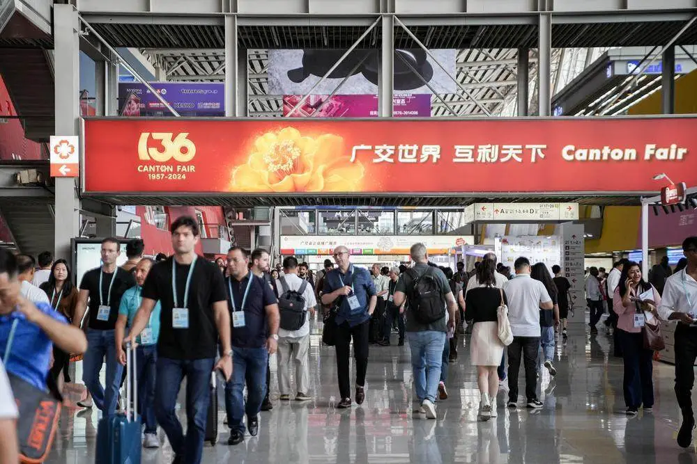 “关税大棒”之下显开放定力，看“天塌不下来”背后的三重底气