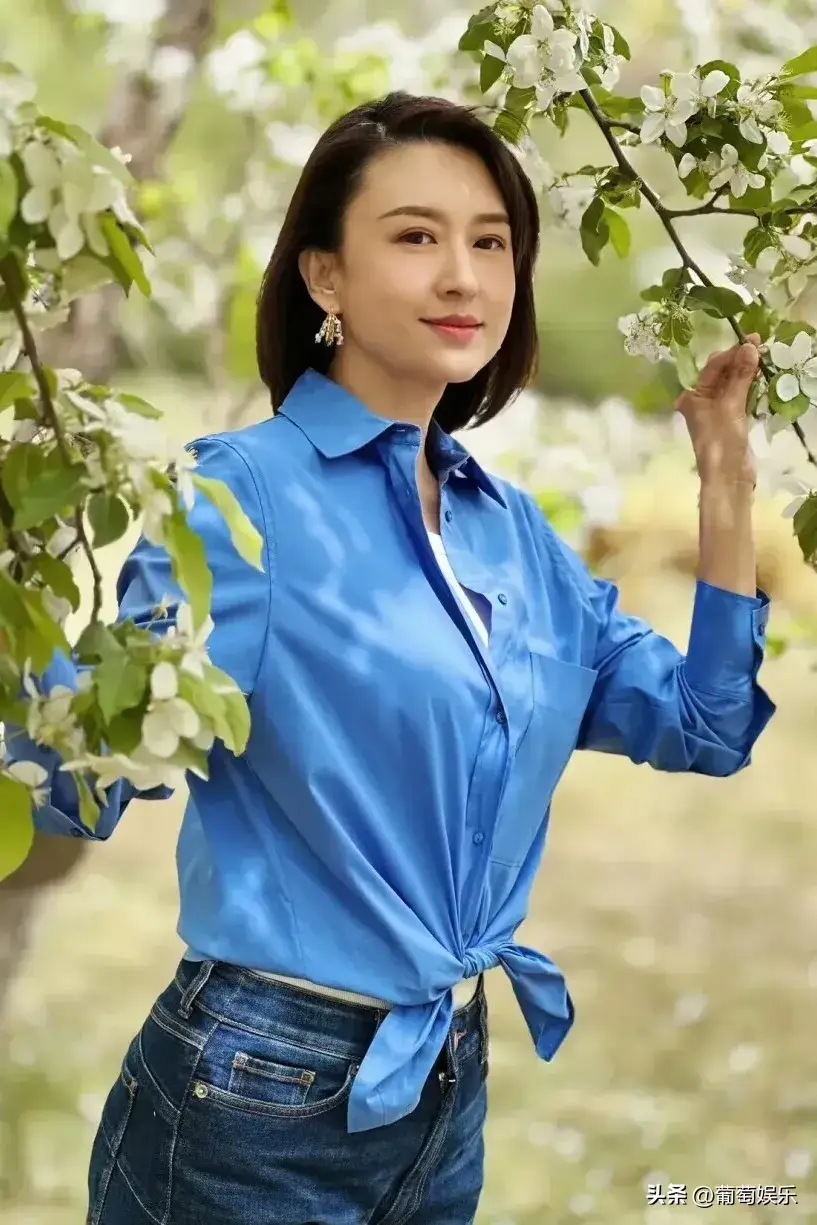 优秀的女主持人 张蕾