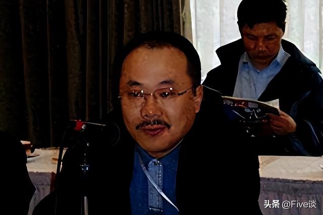 央媒笔杆子竟是日本间谍，潜伏中国三十年，2022年临退休接头被捕