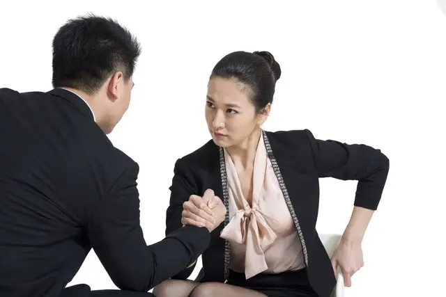 领导提拔你，不是看你是否努力，而是在乎你有没有这“三把刷子”