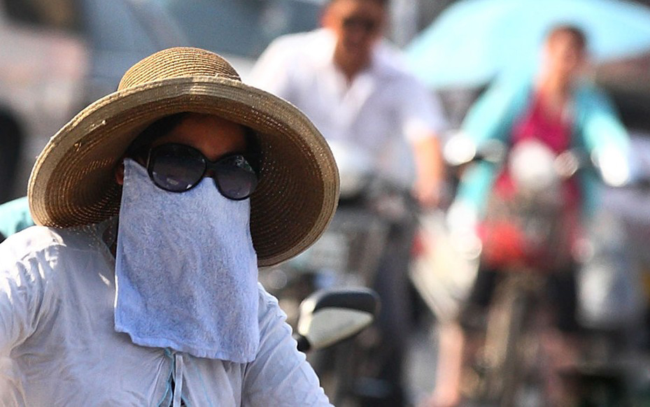 太阳暴晒 高温煎熟鸡蛋烤熟牛排