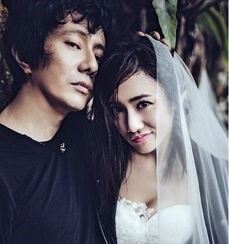 刘芸郑钧摇滚朋克风婚纱照3