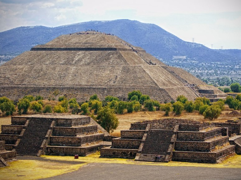 探秘全球十大金字塔